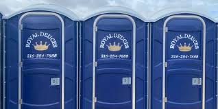 Best VIP or Luxury Restroom Trailers  in Elida, OH